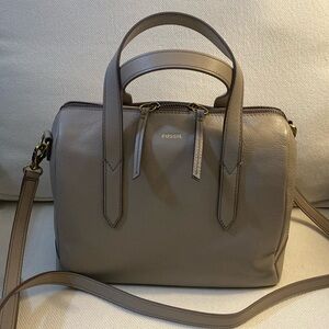Fossil Rachel satchel. Greige colour. Used twice. In perfect condition.